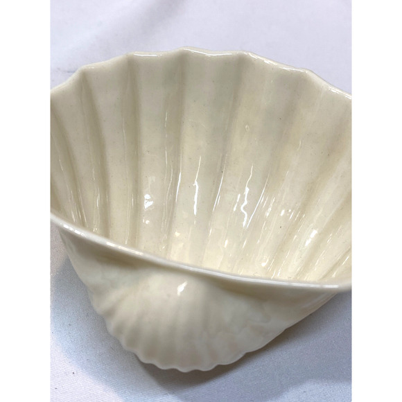 Belleek Irish Porcelain Shell Dish Sugar Bowl Green Mark 1950s - Picture 3 of 6